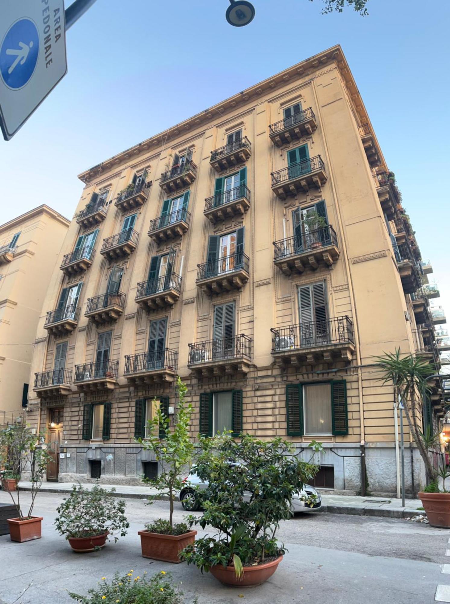 Baru'S House Hotel Palermo Bagian luar foto